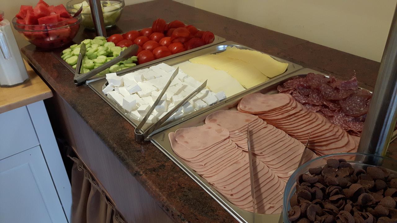 Hotel Black Sea - Breakfast, Pool & Free Parking ابزور المظهر الخارجي الصورة