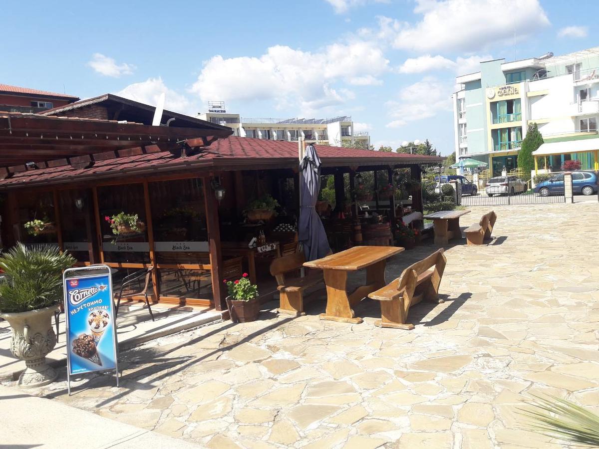 ابزور Hotel Black Sea - Breakfast, Pool & Free Parking المظهر الخارجي الصورة